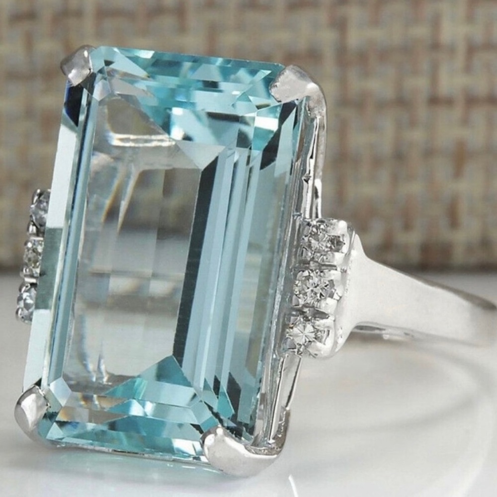 Aqua Ring